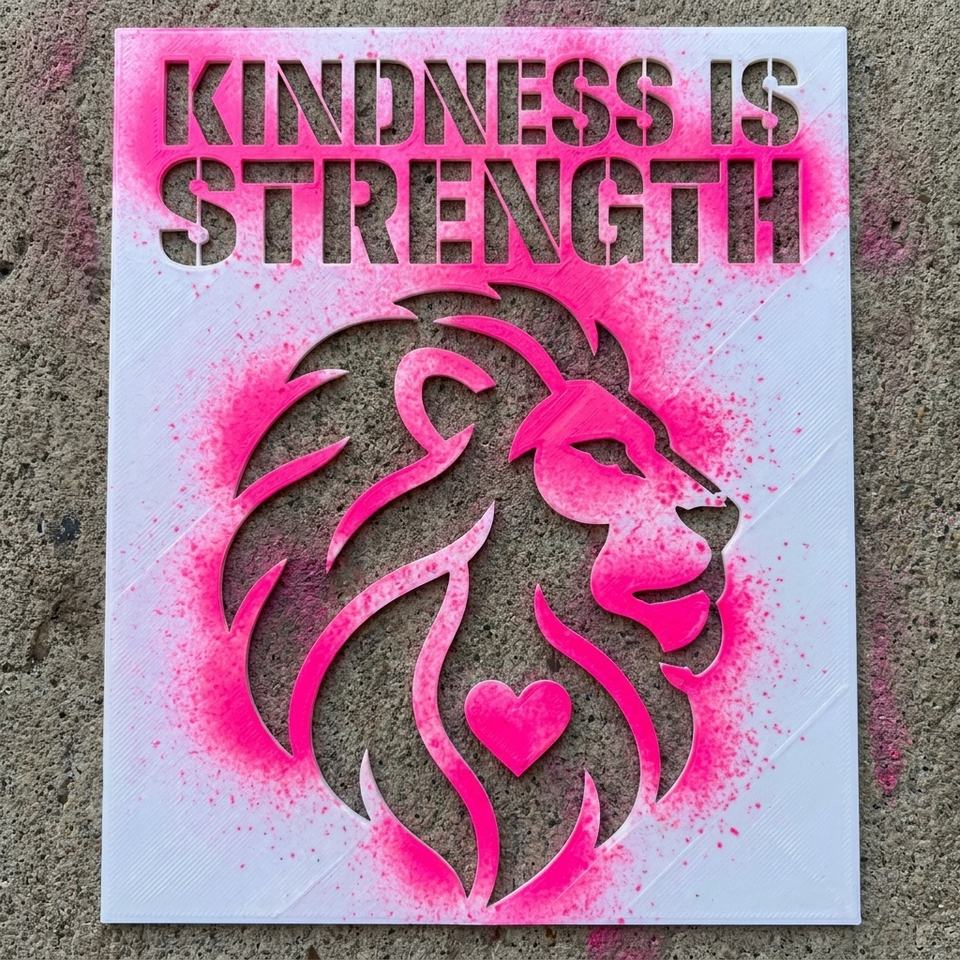Weiße Sprühschablone mit Löwenmotiv und Schriftzug, pink gesprüht